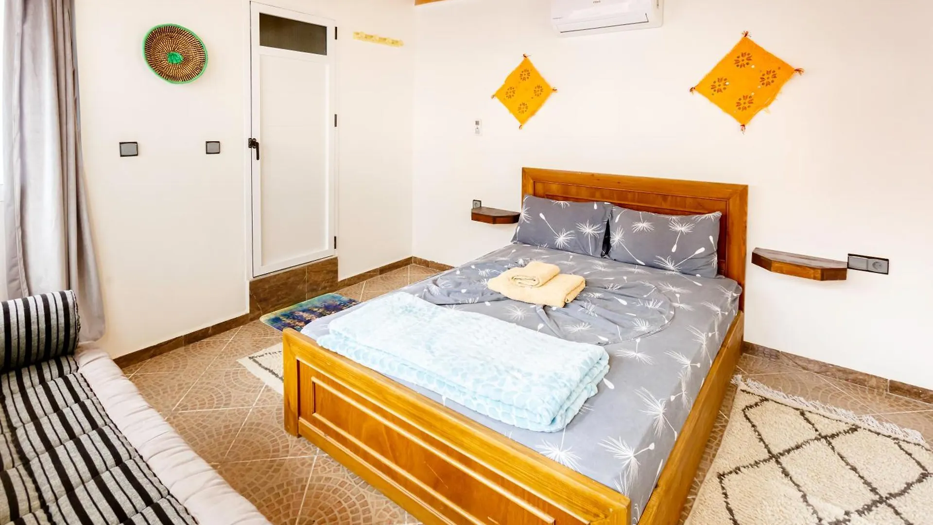 The Rina Hostel Tamraght Bed & Breakfast